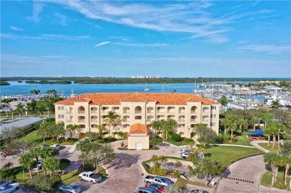 Harbour Isle East, 38 E Harbour Isle Dr E #104, Fort Pierce, Florida 34949, image 1