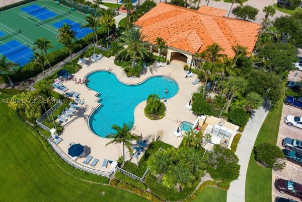 Harbour Isle East, 38 E Harbour Isle Dr E #104, Fort Pierce, Florida 34949, image 1