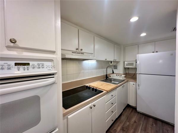 Mirador North 1200, 1200 West Ave #724, Miami Beach, Florida 33139, image 1