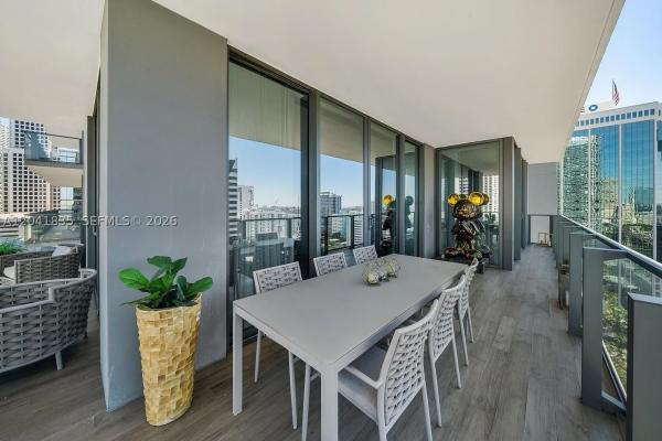 Rise Brickell City Centre, 88 SW 7th St #1212, Miami, Florida 33130, image 1