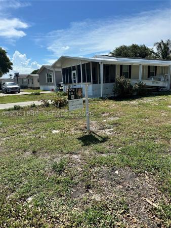 Ravenswood Estates Marinas, 2651 E Marina Dr, Dania Beach, Florida 33312, image 2