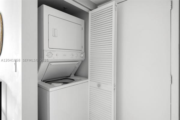 1800 Club, 1800 N Bayshore Dr #1806, Miami, Florida 33132, image 1