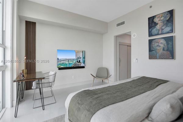 The Plaza On Brickell East, 950 Brickell Bay Dr #5608, Miami, Florida 33131, image 2