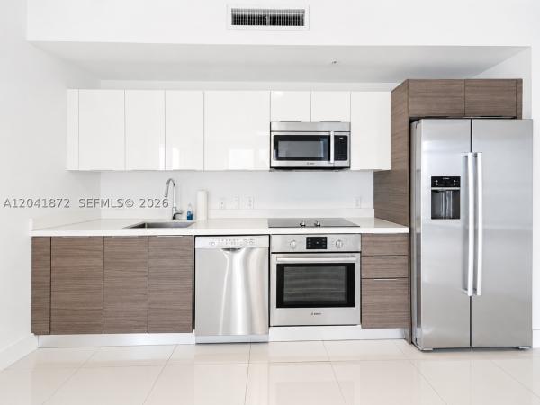 Brickell Ten, 1010 SW 2nd Ave #1504, Miami, Florida 33130, image 2