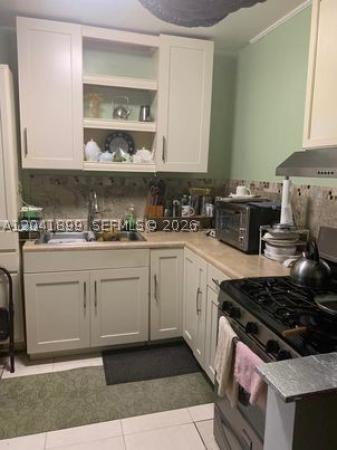 Brian Manors, 809 NE 140th St, North Miami, Florida 33161, image 1