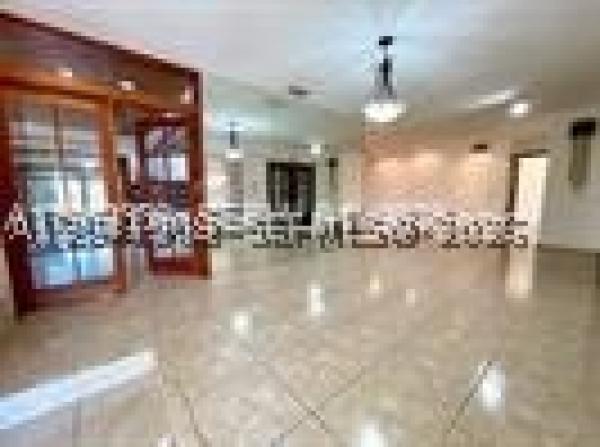 2351 SW 92nd Pl, Unincorporated Dade County, Florida 33165, image 1