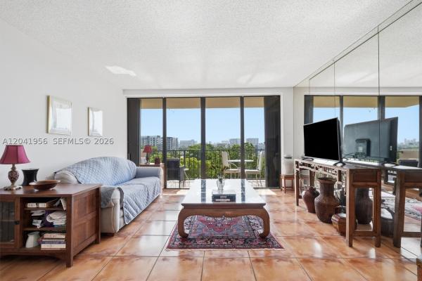 Greenwich, 1470 NE 123rd St #A609, North Miami, Florida 33161, image 1