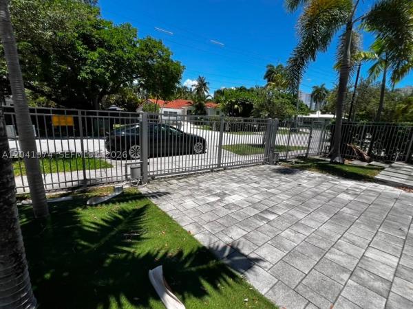 Atlantic 15, 18975 Atlantic Blvd, Sunny Isles Beach, Florida 33160, image 2