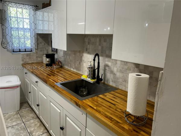 Norwood, 295 NW 189th Ter, Miami Gardens, Florida 33169, image 1