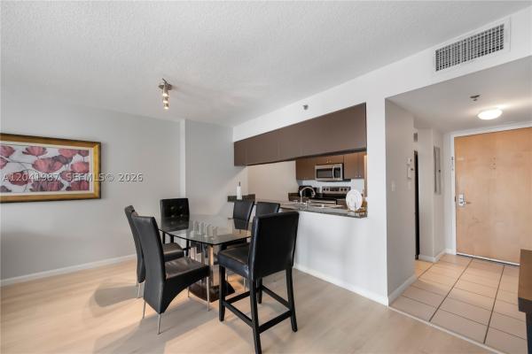 The Club At Brickell Bay, 1200 Brickell Bay Dr #4121, Miami, Florida 33131, image 3
