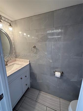 Venetian Park East, 2606 NE 10th St, Hallandale Beach, Florida 33009, image 2