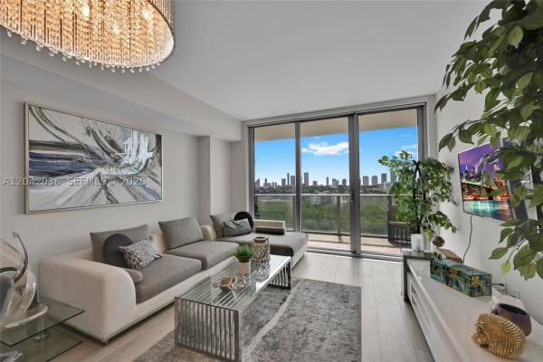 The Harbour South Tower, 16385 Biscayne Blvd #1020, North Miami Beach, Florida 33160, image 1