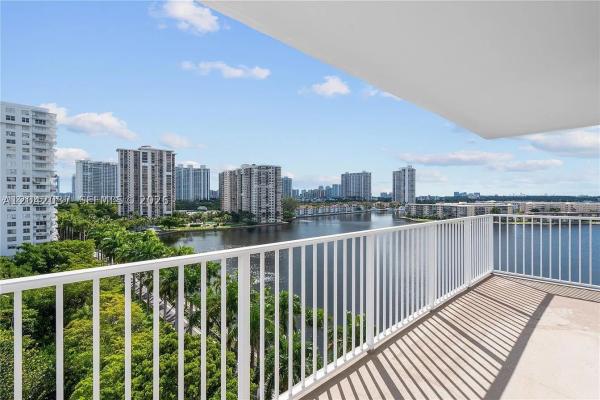 Admirals Port West, 2801 NE 183rd St #1016W, Aventura, Florida 33160, image 2
