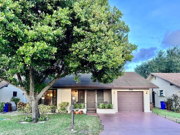 The Meadows Of Crystal Lake, 1714 SW 20th Ter, Deerfield Beach, Florida 33442, image 2