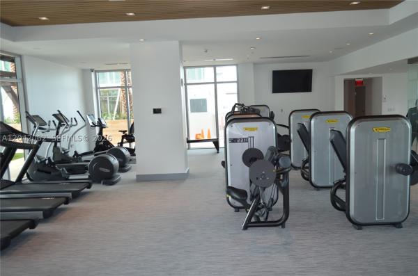 Parque Towers, 330 Sunny Isles Blvd #5-2503, Sunny Isles Beach, Florida 33160, image 2