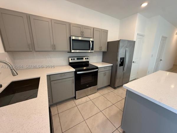Regal Palm Square, 669 SW 11th St, Florida City, Florida 33034, image 3