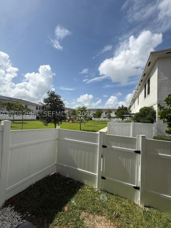 Regal Palm Square, 669 SW 11th St, Florida City, Florida 33034, image 3