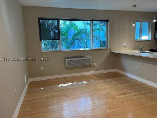 Casa Bahia, 7171 Bay Dr #9, Miami Beach, Florida 33141, image 2