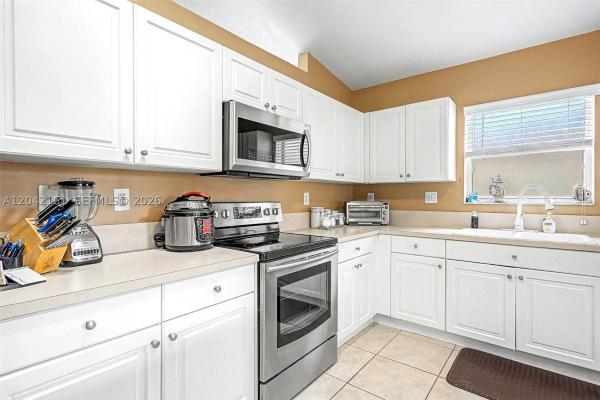 14033 SW 155th Ct, Unincorporated Dade County, Florida 33196, image 2