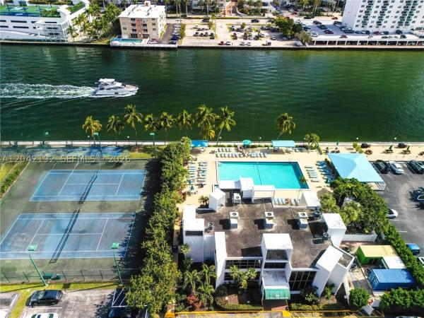 Oceanview Park, 800 Parkview Dr #1018, Hallandale Beach, Florida 33009, image 3