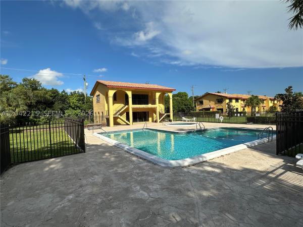 The Colonies 1, 2700 NW 47th Ter #1001, Lauderdale Lakes, Florida 33313, image 2
