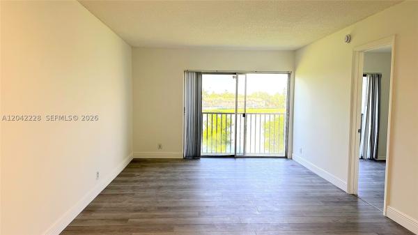 Lakeshore At University Park, 8560 N Sherman Cir #302, Miramar, Florida 33025, image 3