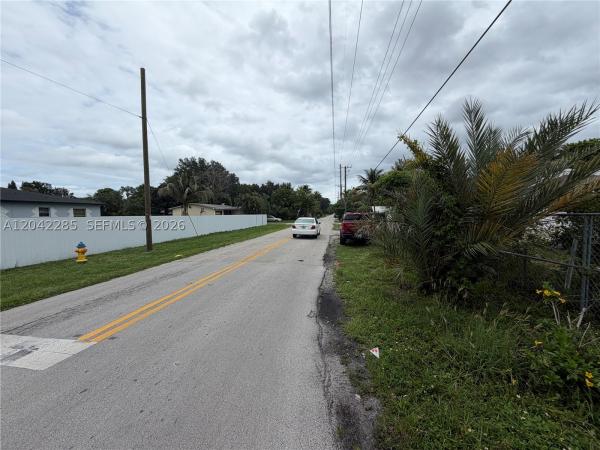 16225 NE 2nd Ave, Unincorporated Dade County, Florida 33162, image 1