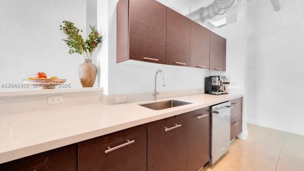 Uptown Marina Lofts, 3029 NE 188th St #822, Aventura, Florida 33180, image 2