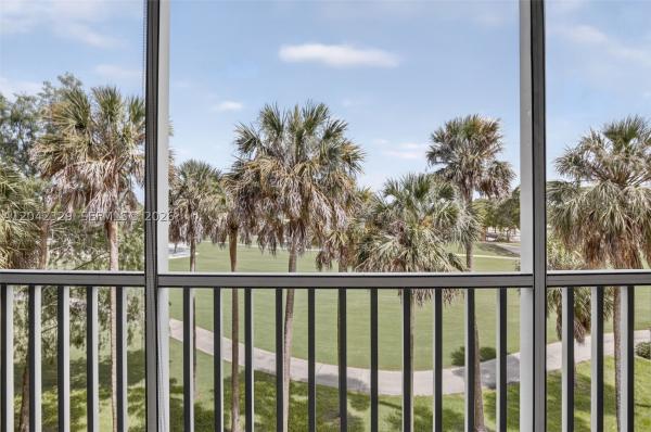 Coronado At Jacaranda, 250 Jacaranda Dr #411, Plantation, Florida 33324, image 3