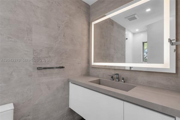 Frow Homestead, 3604 Day Ave, Miami, Florida 33133, image 2