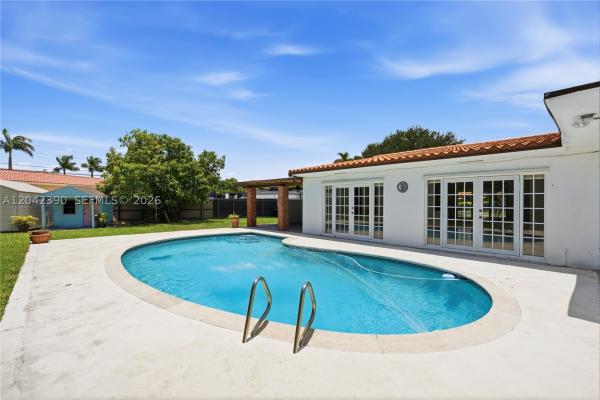 Palm Springs Lakes, 8197 W 14th Ct, Hialeah, Florida 33014, image 1