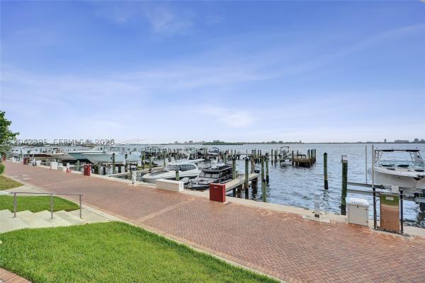 2000 Towerside Ter #TS-8, Unincorporated Dade County, Florida 33138, image 1