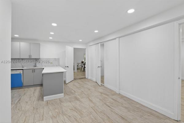 Oak Hill, 14401 SW 23rd St, Davie, Florida 33325, image 2