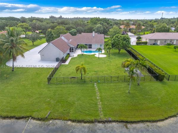 5703 Lago Del Sol Dr, Lake Worth, Florida 33449, image 1