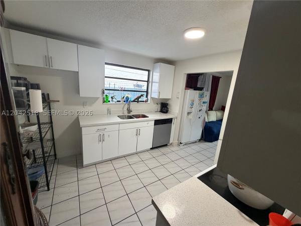 Kenwood, 1717 NW 16th St, Miami, Florida 33125, image 2