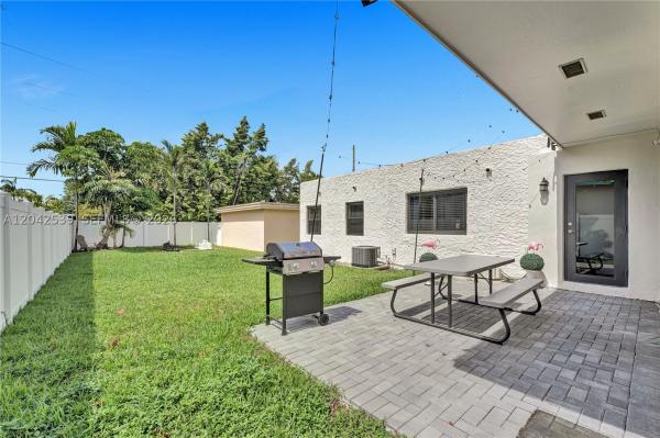 Hollywood South Side, 1704 Rodman St #1-3, Hollywood, Florida 33020, image 2