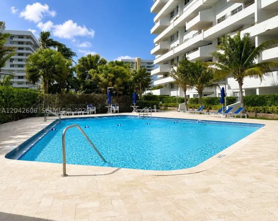Commodore Club East, 177 Ocean Lane Dr #213, Key Biscayne, Florida 33149, image 1