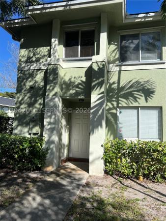 Washington Court Villas, 183 Hidden Court Rd #F-33, Hollywood, Florida 33023, image 2