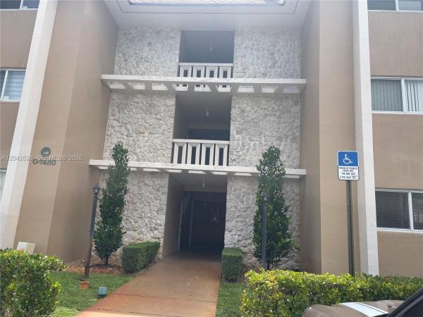 Villas Of Miami Lakes, 7480 Miami Lakes Dr #G205, Miami Lakes, Florida 33014, image 1