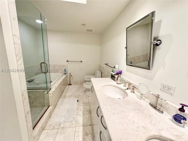Jade Residences At Brickell Bay, 1331 Brickell Bay Dr #406, Miami, Florida 33131, image 2