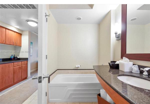 Trump International Beach Resort, 18001 Collins Ave #1702, Sunny Isles Beach, Florida 33160, image 1