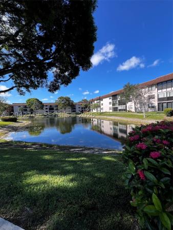 Lakes Of Carriage Hills, 4975 E Sabal Palm Blvd #304, Tamarac, Florida 33319, image 2