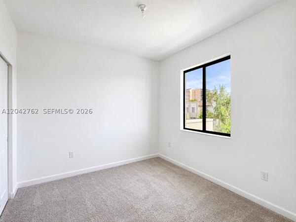 307 NE 208th Ter, Unincorporated Dade County, Florida 33179, image 3