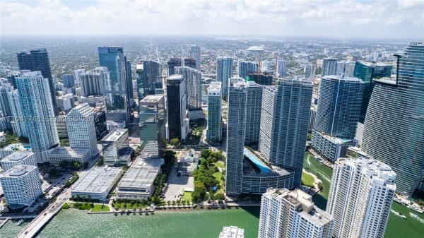 Icon Brickell Tower 2, 495 Brickell Ave #4609, Miami, Florida 33131, image 2