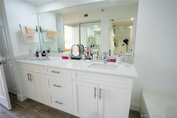 Aventura, Florida 33180, image 2