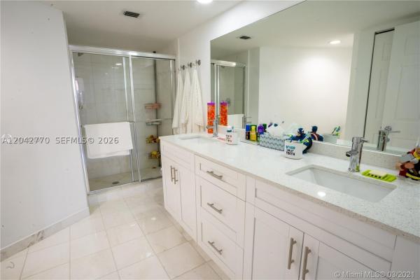 Aventura, Florida 33180, image 1