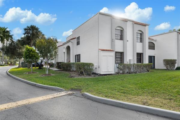 Mariner Village Garden, 3571 Magellan Cir #343-4, Aventura, Florida 33180, image 1