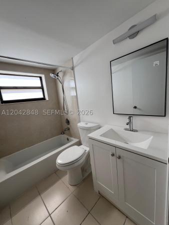 Lago Grande, 6455 W 27th Ave #11-44, Hialeah, Florida 33016, image 2