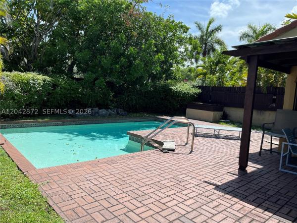 1020 NE 202nd Ter, Unincorporated Dade County, Florida 33179, image 3