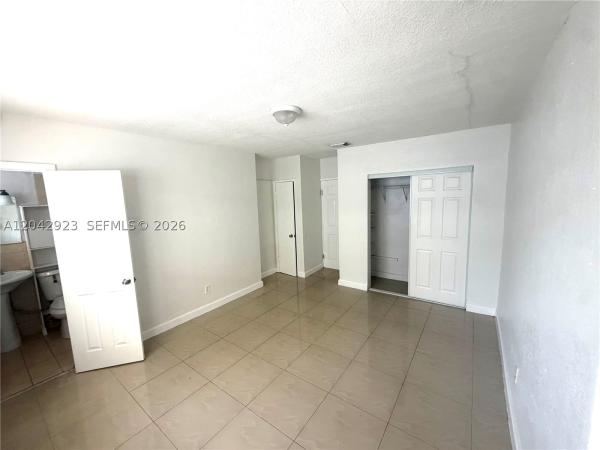Riverside Farms, Miami, Florida 33125, image 2